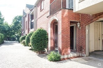 Building Photo - 4140 Travis St