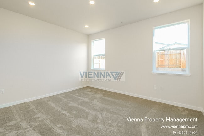 Building Photo - 3935 Prairie Blues St