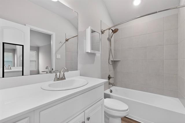 Building Photo - 1412 Waverley Dr