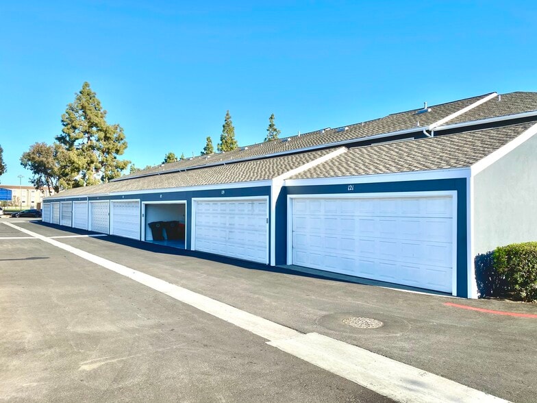 Building Photo - 117 Lexington Ln