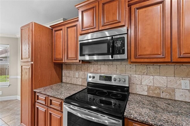 Building Photo - 1604 W Stratton Dr