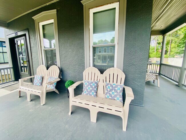 Building Photo - 30 Park Plz