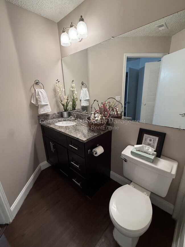 Building Photo - 2501 Grassy Point Dr