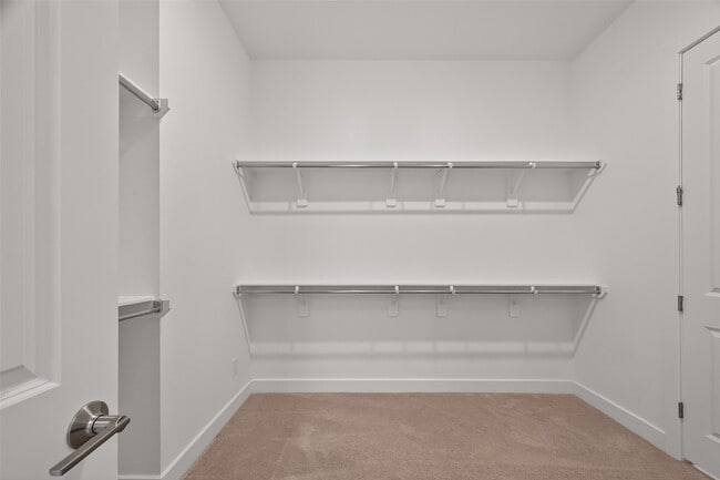 Building Photo - 4906 Tanyard Manor Dr