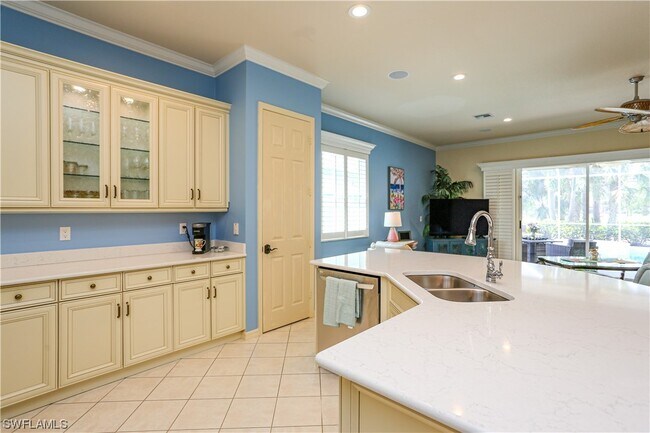 Building Photo - 3855 Jungle Plum Dr E