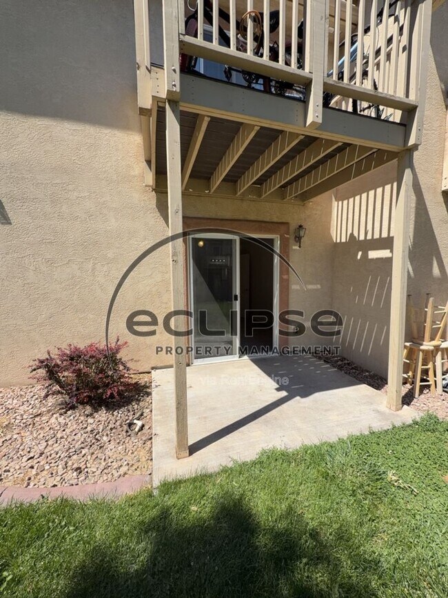 Building Photo - 493 Coronado Way