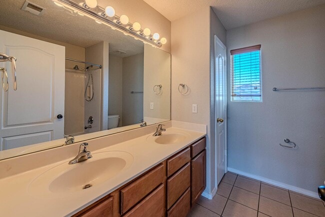 Building Photo - 10532 Coyote Canyon Pl NW