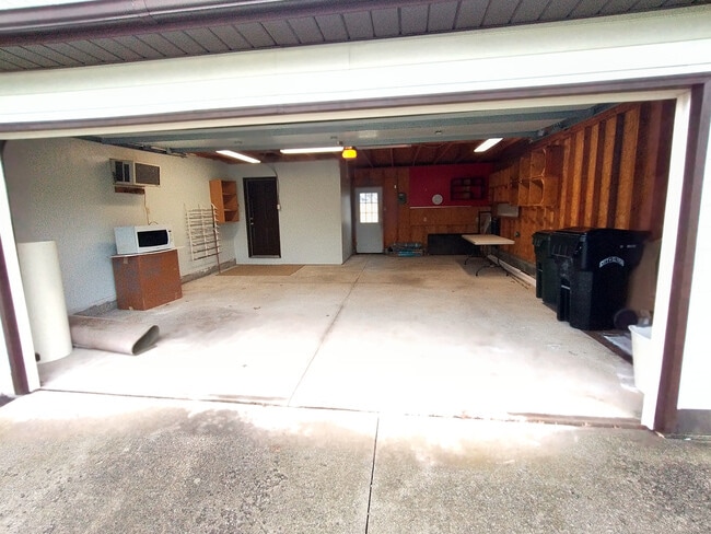 Building Photo - 484 Carol Lane, Elyria OH