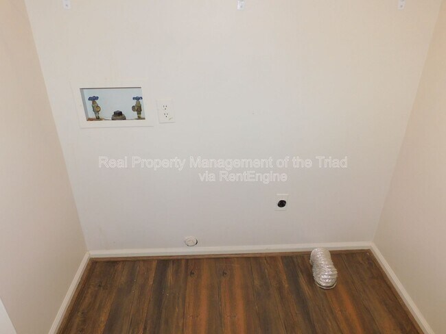 Building Photo - 2828 Windy Crossing