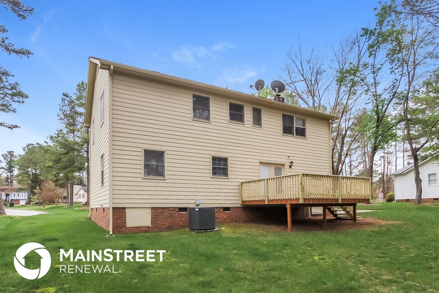 Building Photo - 1410 Rowemont Dr