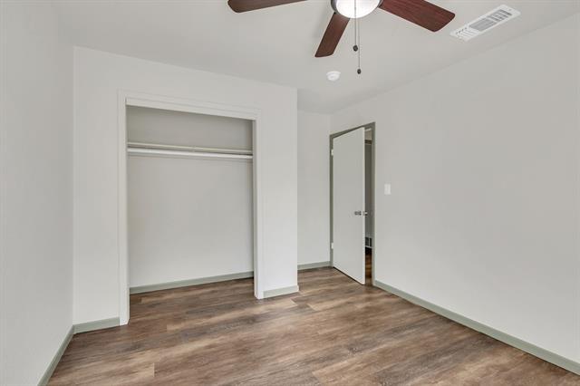 Building Photo - 900 Vaquero St