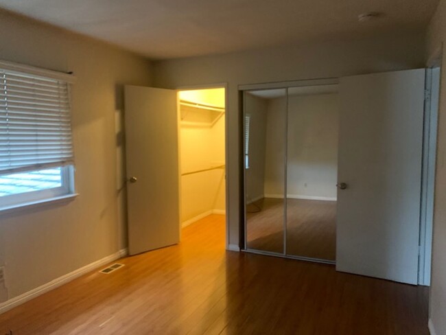 Building Photo - 2 Bed/One Bath Condo, Blossom Valley Popul...