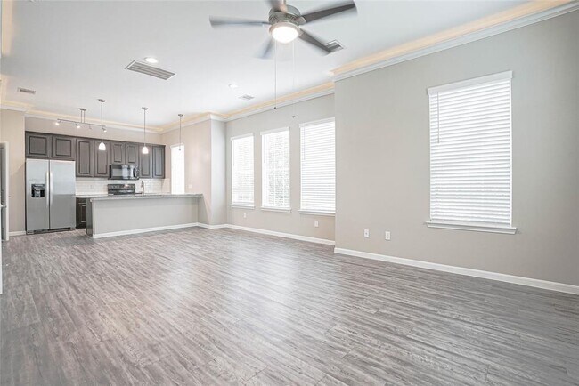 Building Photo - 4510 Dorado Dr