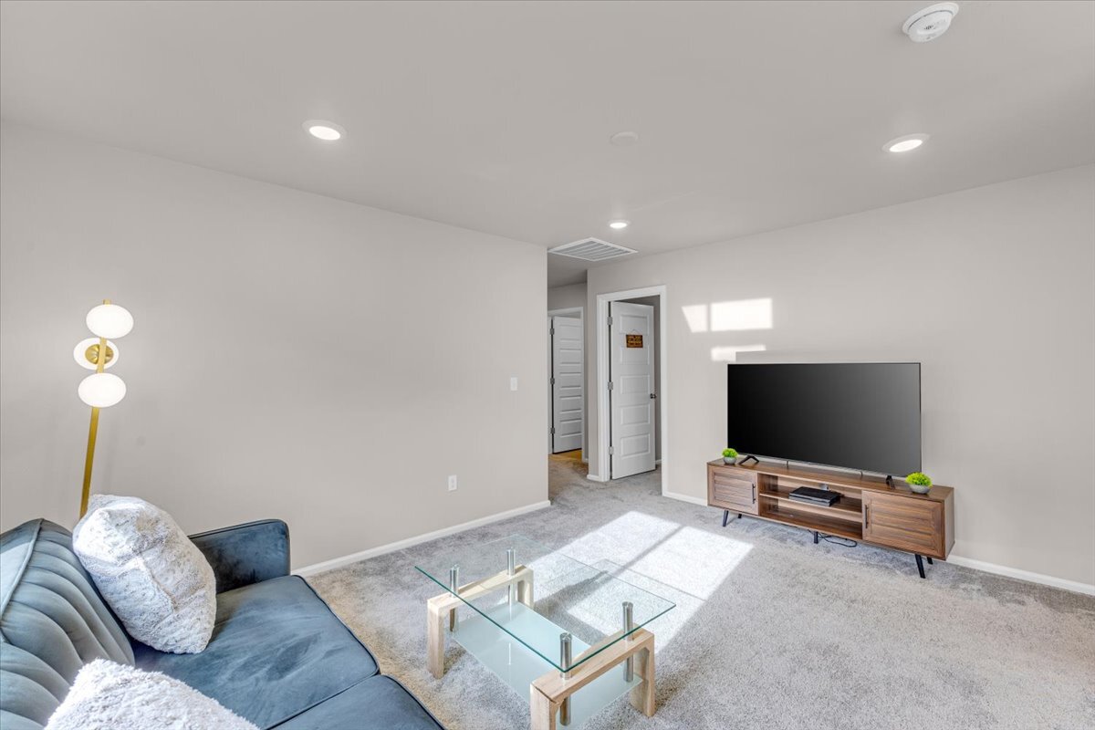 Building Photo - 1521 10th Pl