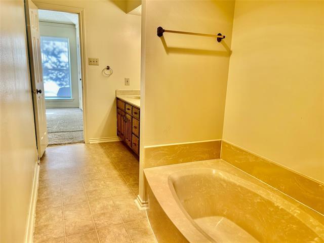 Building Photo - 1318 Mission St