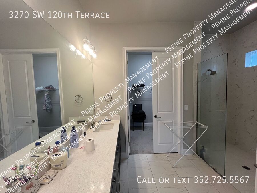 Building Photo - 3270 SW 120th Terrace