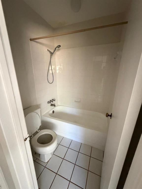 Building Photo - 9405 NEWBERRY Dr