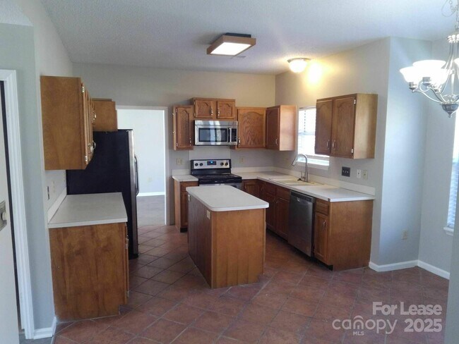 Primary Photo - 7334 Reynard Ln