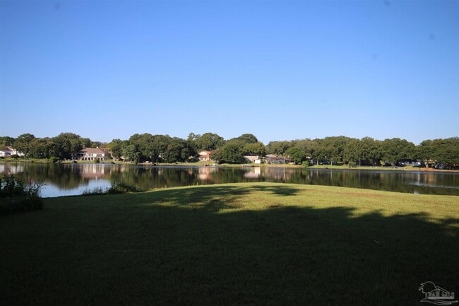 Building Photo - 6103 E Shore Dr