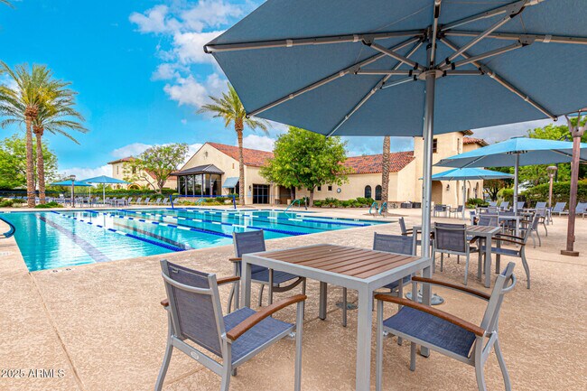 Building Photo - 26197 Vista Dr