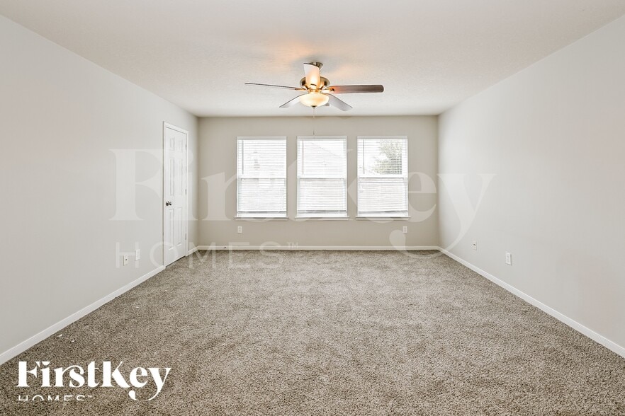 Building Photo - 4207 Old Arbor Way