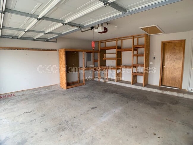 Building Photo - 16229 Everglade Ln