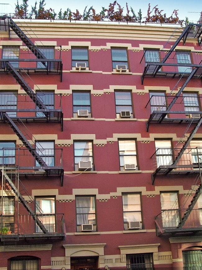 Building Photo - 344 W 49th St