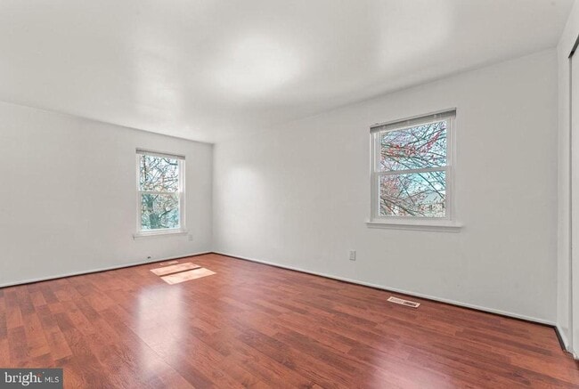 Building Photo - 13093 Blakeslee Dr