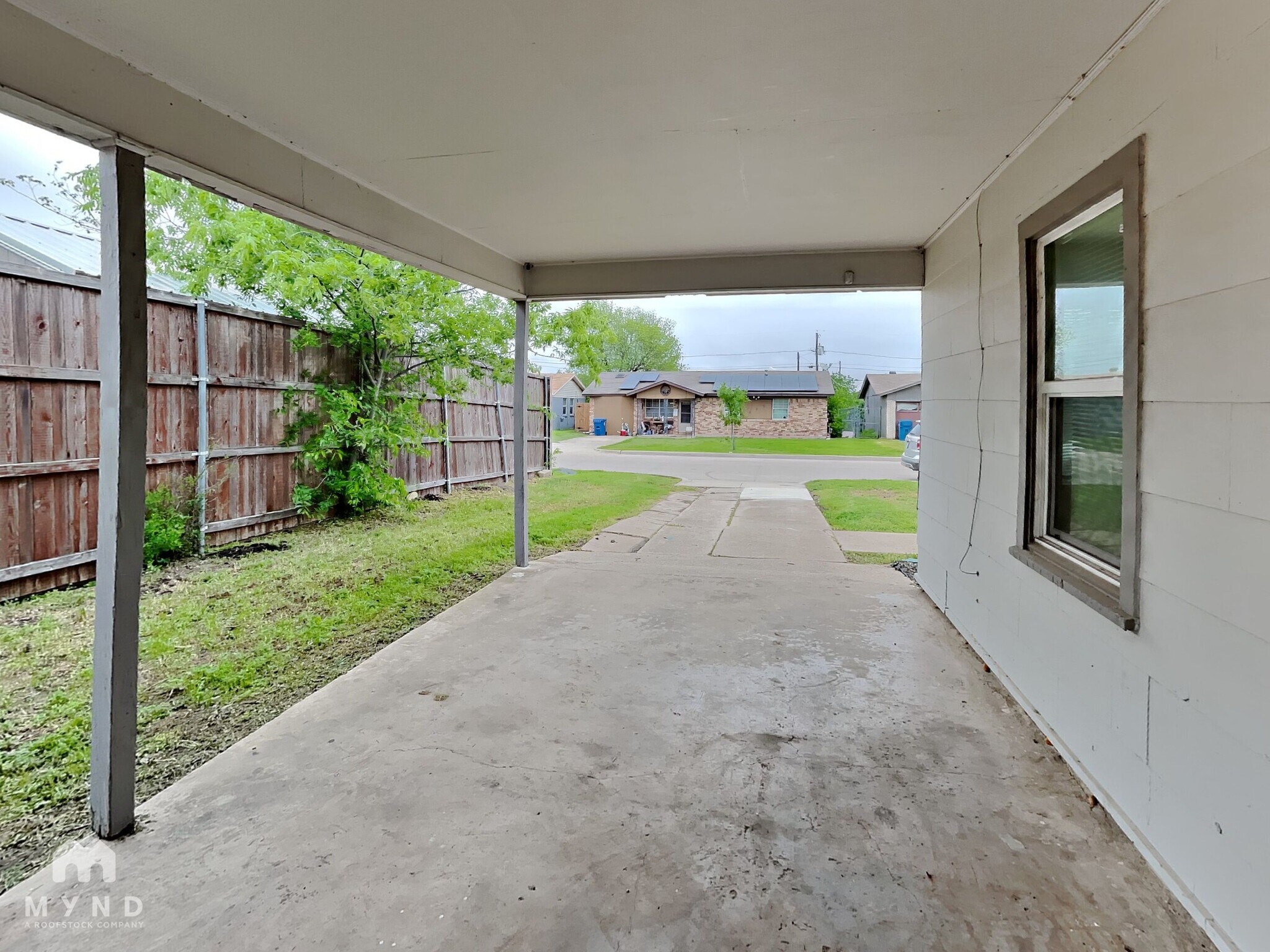 Building Photo - 604 Globe Ave