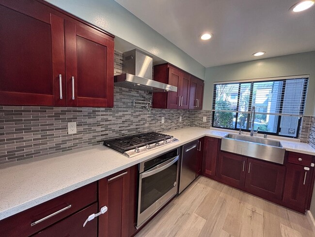 Building Photo - ALMADEN VALLEY-Beautifully upgraded 3-bedroom, 2.5-bath end-unit townhome