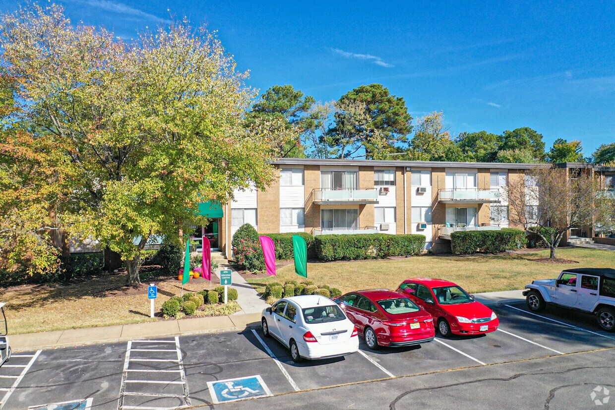 Three Chopt West Apartments Richmond Three Chopt West Apartments Richmond
