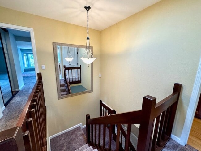 Building Photo - Wonderful 2 story home in Walnut Creek nea...