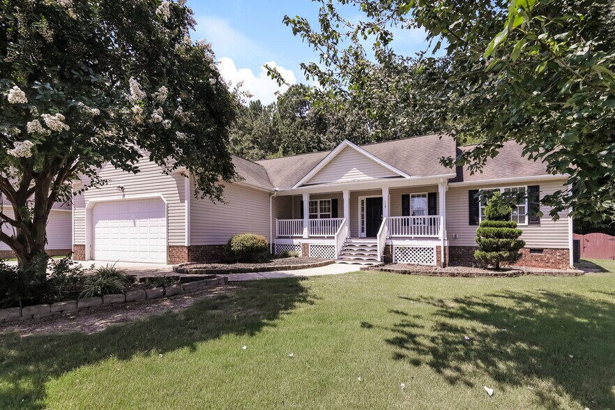 Primary Photo - 115 Callisto Way