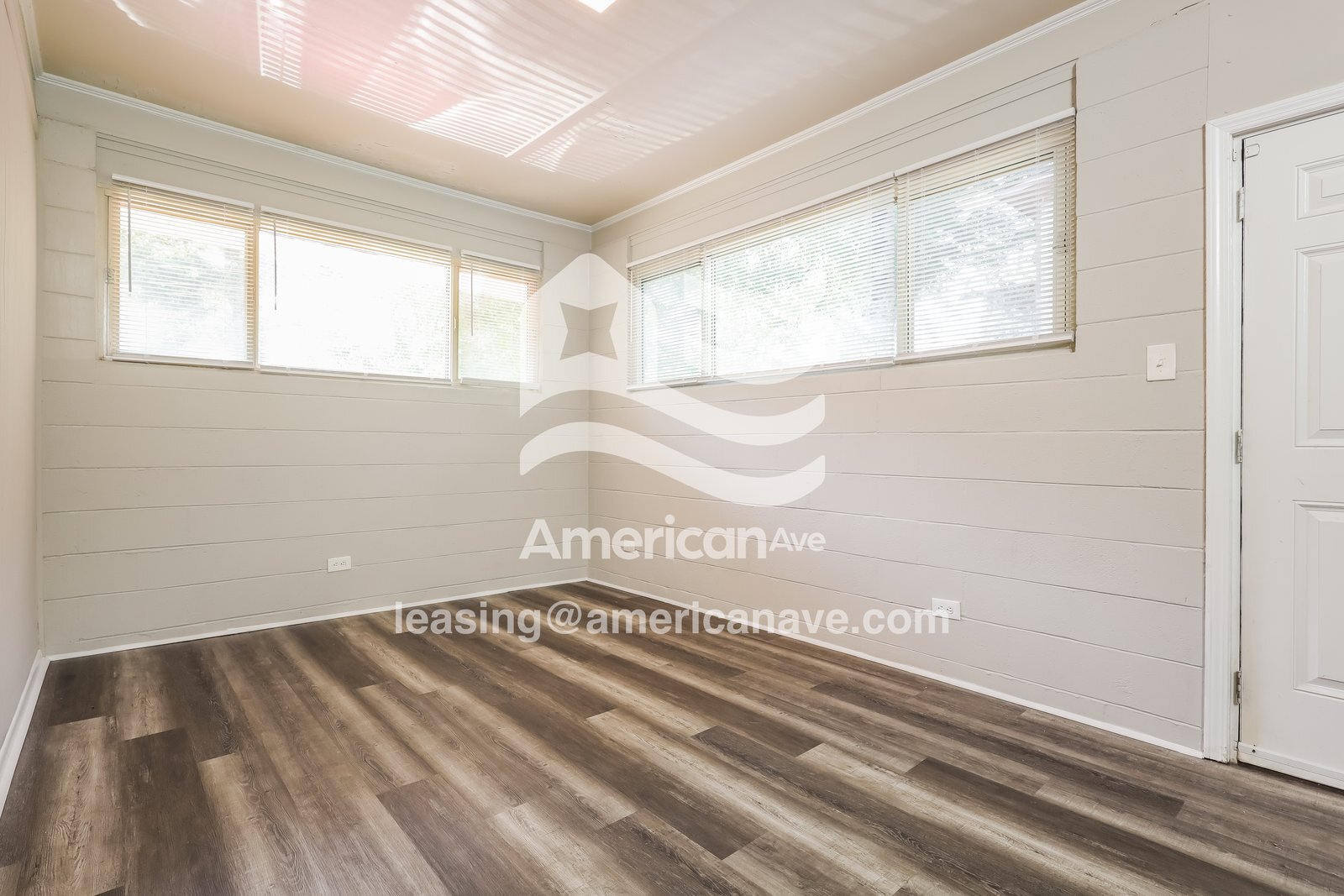 Building Photo - 1337 Sturkie Ave