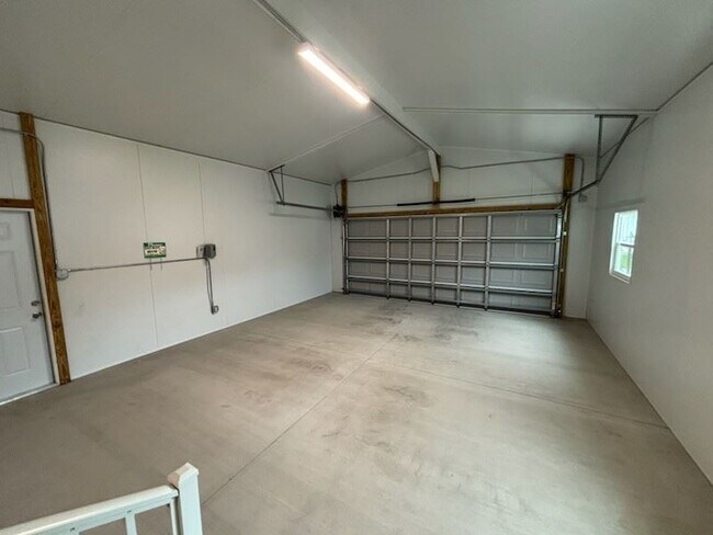 Building Photo - 5033 Coquina Crossing Dr
