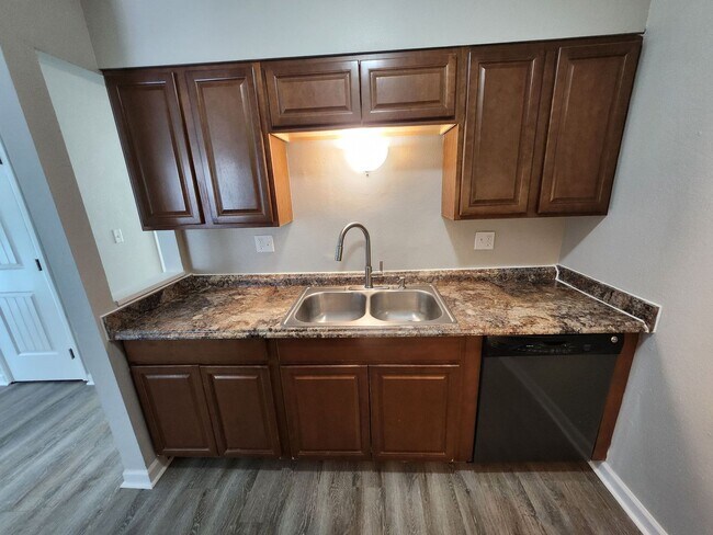 Building Photo - 4615 Picturesque Ct