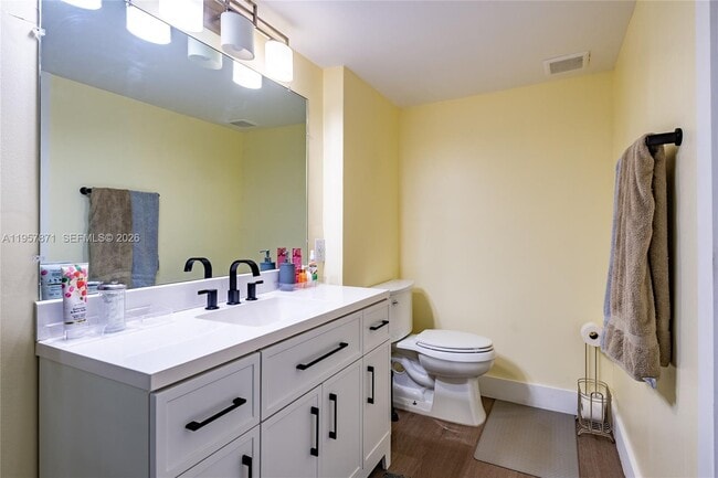 Building Photo - 9355 SW 8th St