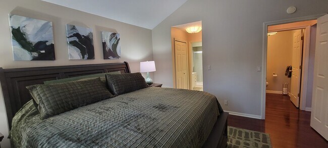 Building Photo - 547 Neff Rd