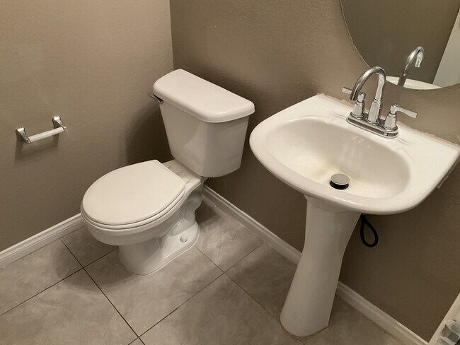 Building Photo - 5522 Jacobs Field St