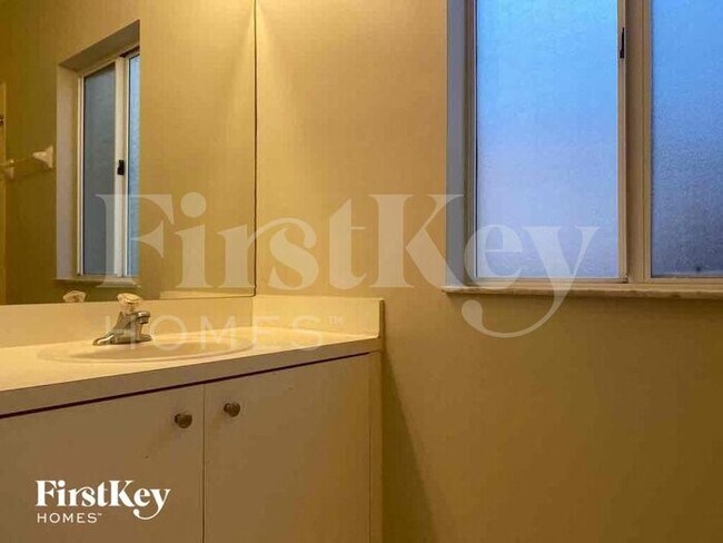 Building Photo - 14123 SW 158th Ct