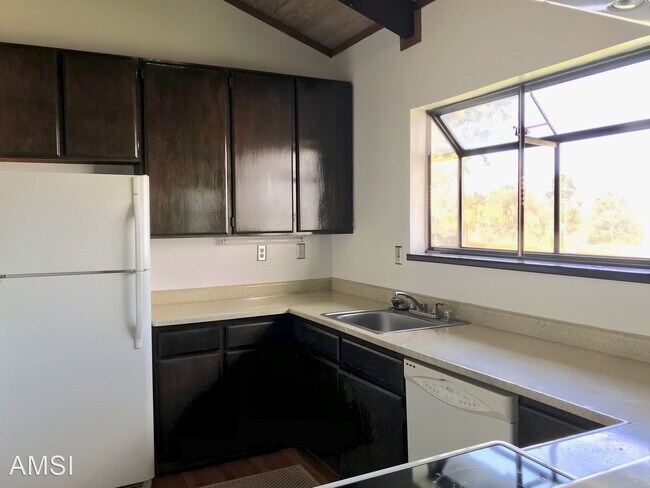 Building Photo - 2 br, 1.5 bath House - 126 Tiburon Blvd