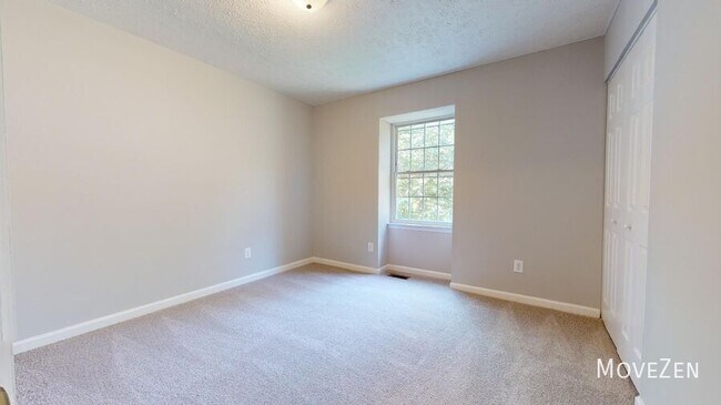 Building Photo - 5008 Alamo Ct