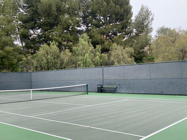 Building Photo - A Spacious and Serene Oasis in the Heart of Verdigris
