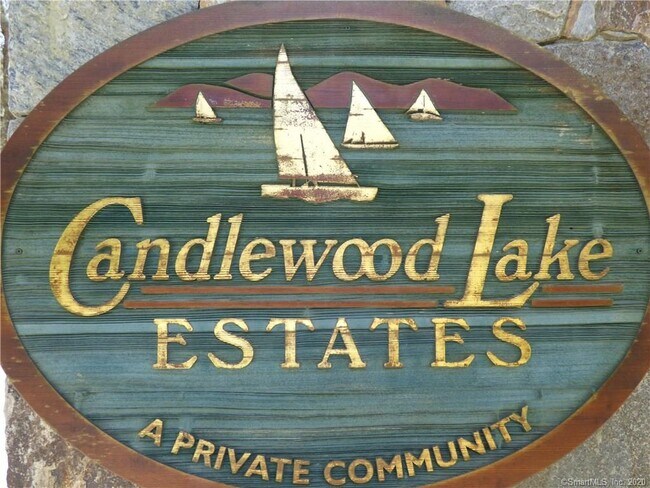 Building Photo - 5 Candlewood Lake Dr