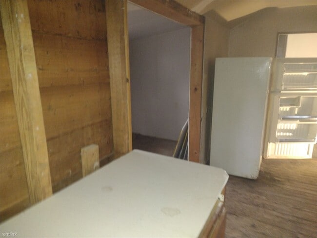 Building Photo - 2 br, 1 bath House - 473 Myrtle Street