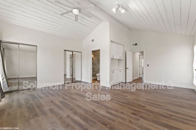 Building Photo - 315 Cerro St