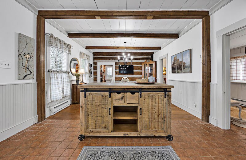 Building Photo - 1612 N Miles St