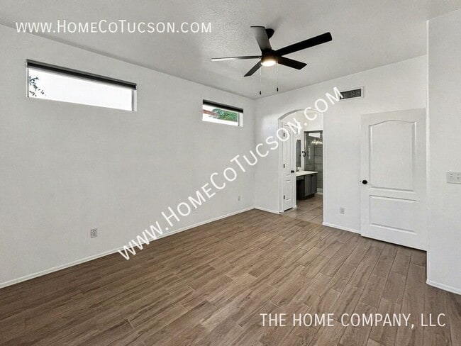 Building Photo - 2660 W Camino del Sitio