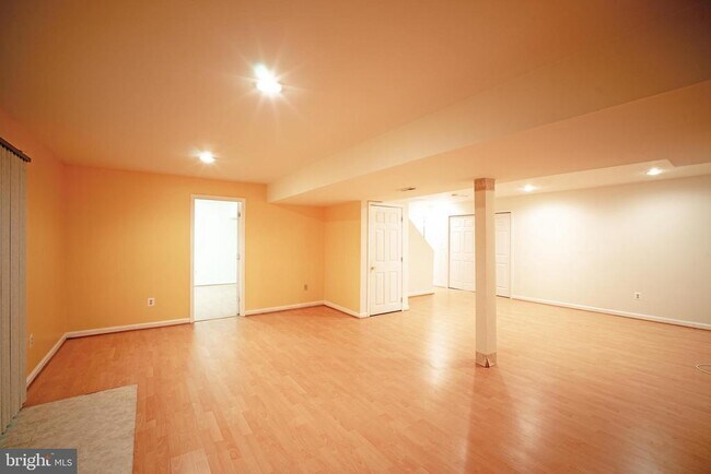 Building Photo - 47174 Chambliss Ct