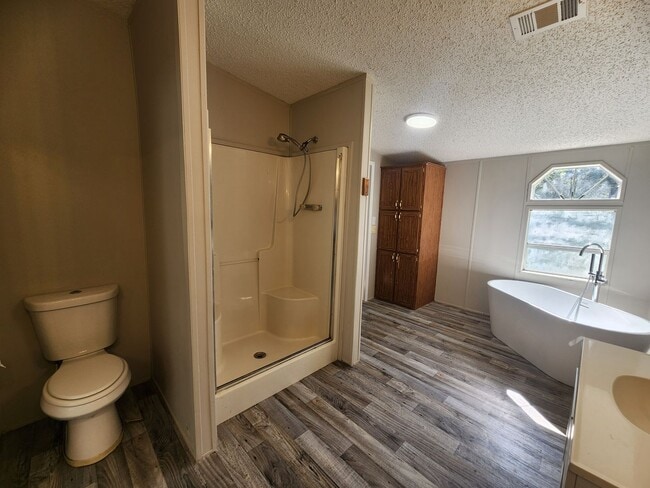 Building Photo - 3 Bed 2 Bath  FENCED land w/ Workshop 3 Miles from WEC!